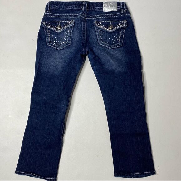 Maurice’s Premium | Blingy Denim Capri’s - Picture 4 of 7